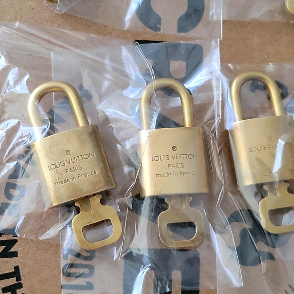 LV lock and key - Picture 2 of 3